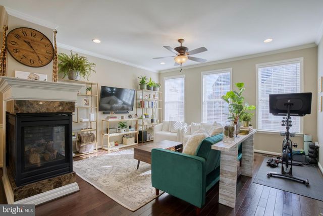 10228 FOUNTAIN CIR, Manassas, VA 20110