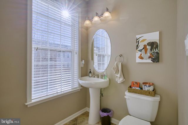 10228 FOUNTAIN CIR, Manassas, VA 20110