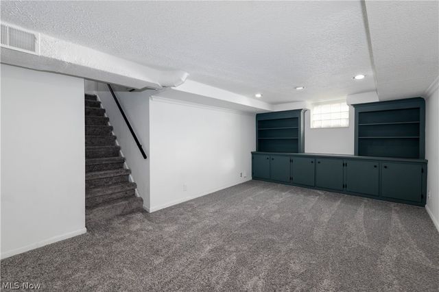 736 17th Street NE, Massillon, OH 44646