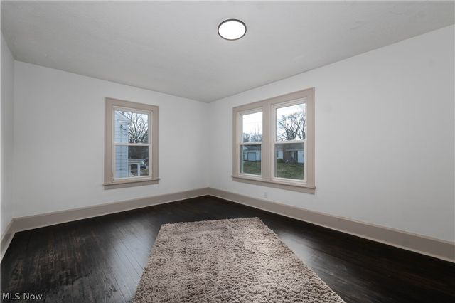 736 17th Street NE, Massillon, OH 44646