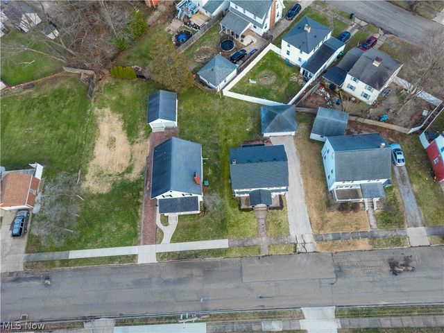 736 17th Street NE, Massillon, OH 44646