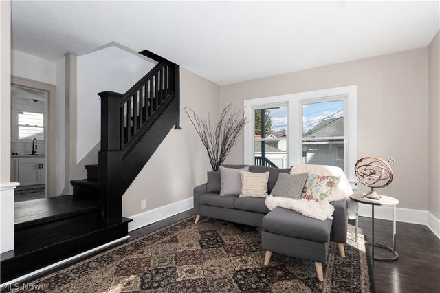 736 17th Street NE, Massillon, OH 44646