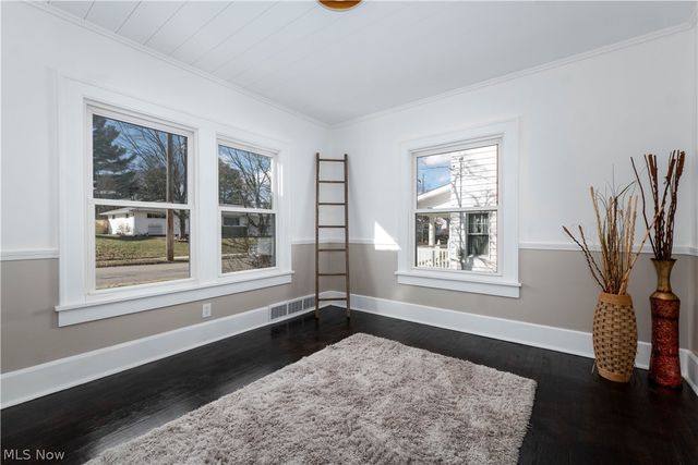 736 17th Street NE, Massillon, OH 44646