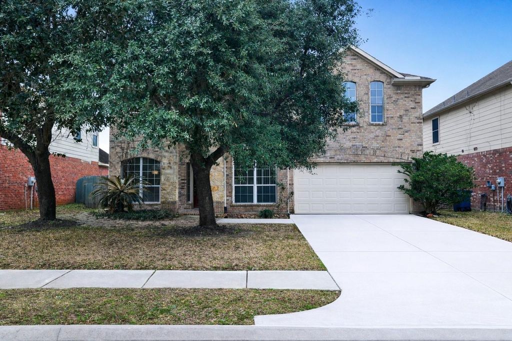 22215 Bridgestone Pine Court, Spring, TX 77388