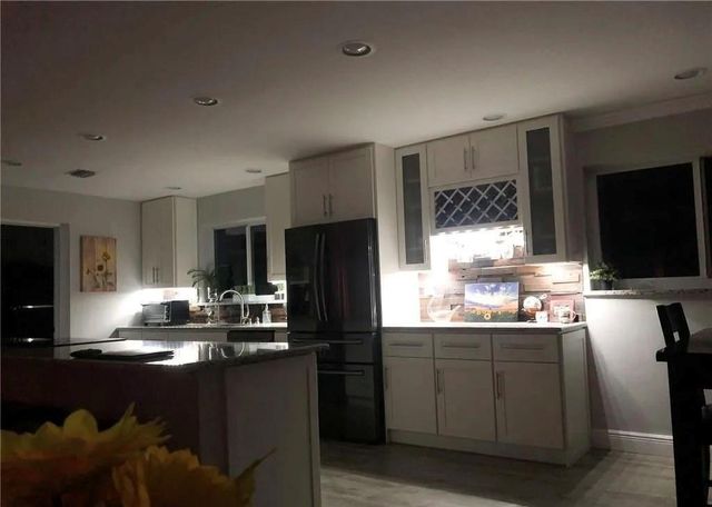361 SE 9TH Court, Pompano Beach, FL 33060