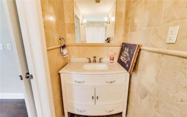 361 SE 9TH Court, Pompano Beach, FL 33060