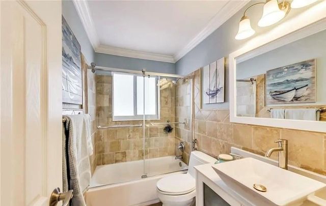 361 SE 9TH Court, Pompano Beach, FL 33060