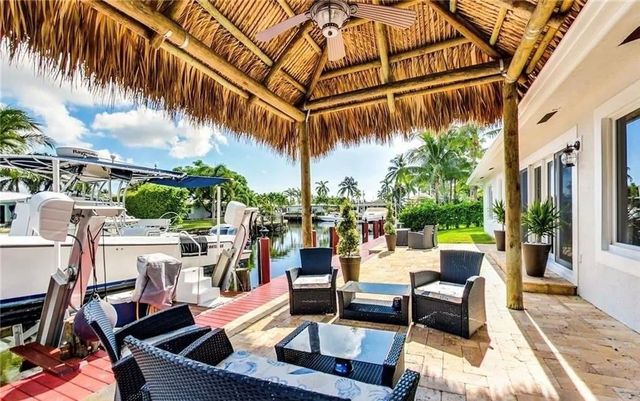 361 SE 9TH Court, Pompano Beach, FL 33060