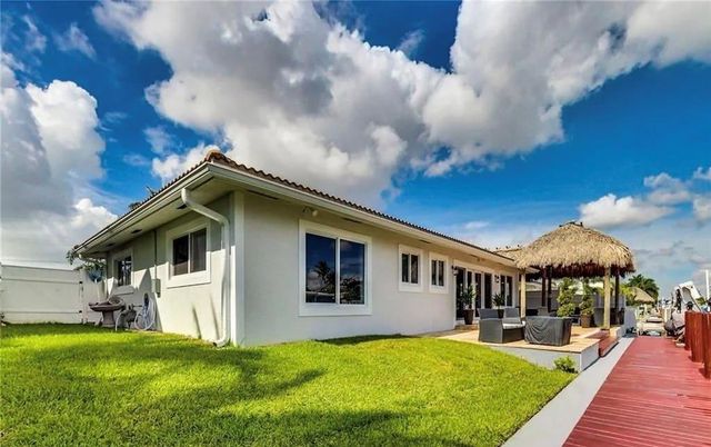 361 SE 9TH Court, Pompano Beach, FL 33060