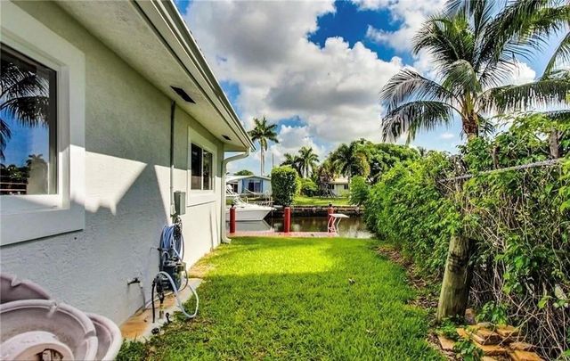 361 SE 9TH Court, Pompano Beach, FL 33060