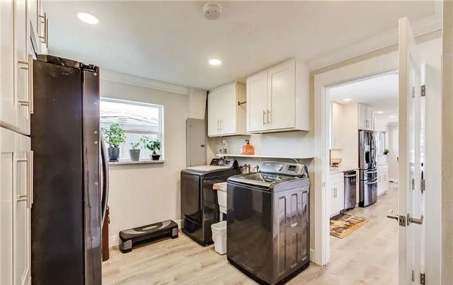 361 SE 9TH Court, Pompano Beach, FL 33060