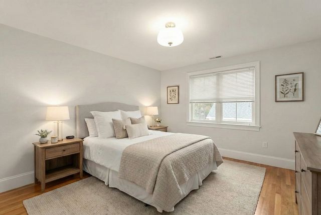 150 Country Club Rd, Newton, MA 02459