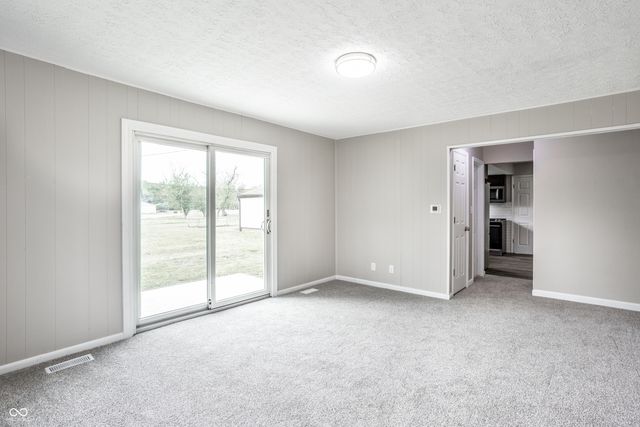 8131 Sycamore Springs Trail, Indianapolis, IN 46239