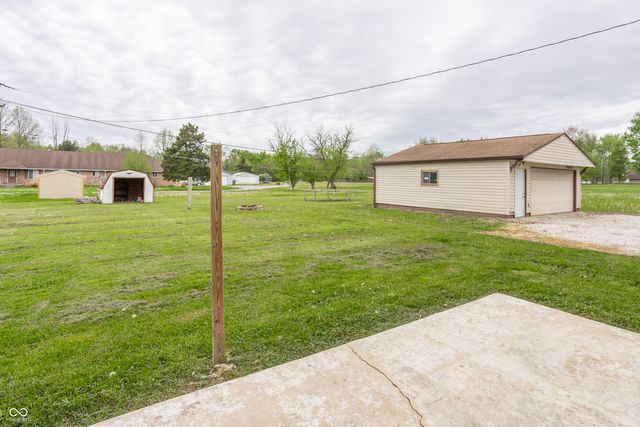 8131 Sycamore Springs Trail, Indianapolis, IN 46239