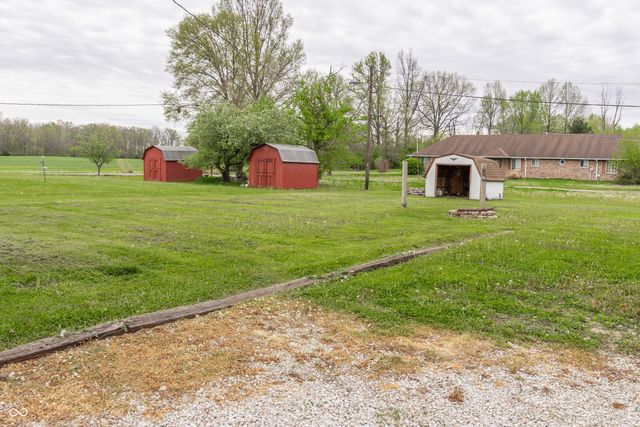 8131 Sycamore Springs Trail, Indianapolis, IN 46239