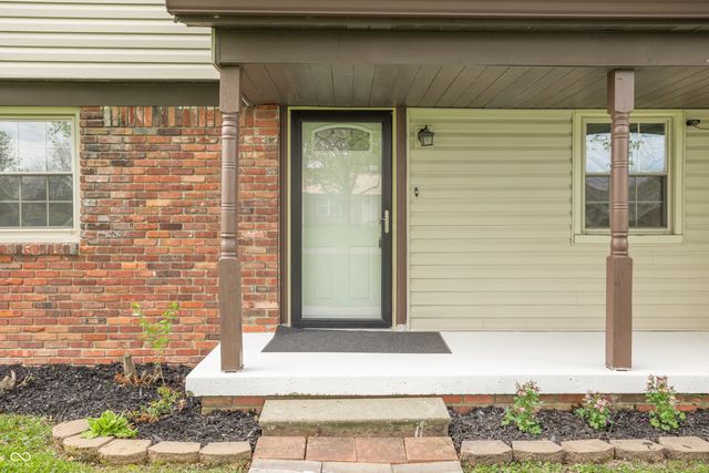 8131 Sycamore Springs Trail, Indianapolis, IN 46239