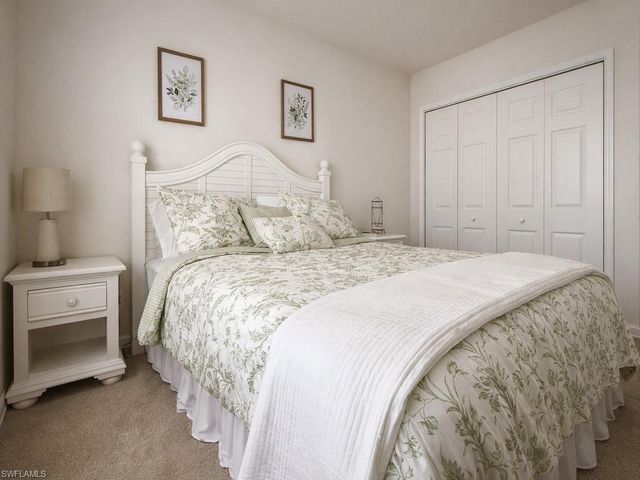 1520 Clermont DR # H202, Naples, FL 34109