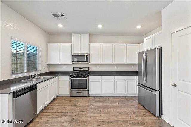 8879 Gazing Star Drive, Reno, NV 89506