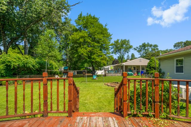 18 Glen Oak Drive, Enfield, CT 06082