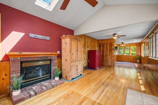 18 Glen Oak Drive, Enfield, CT 06082