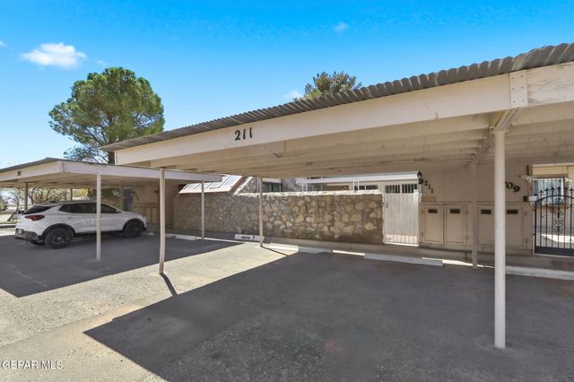 211 MONTEGO BAY Drive, El Paso, TX 79912
