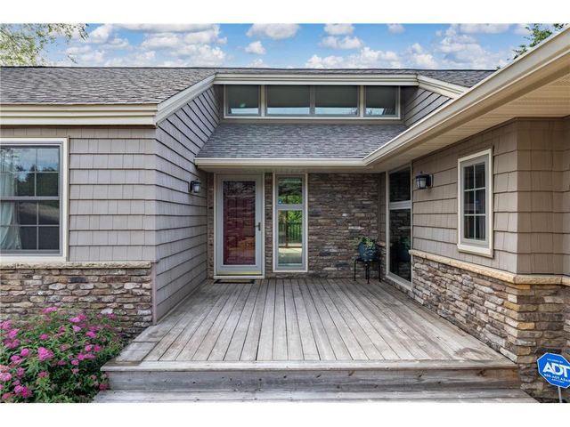 416 N Glover Road, Hudson, WI 54016