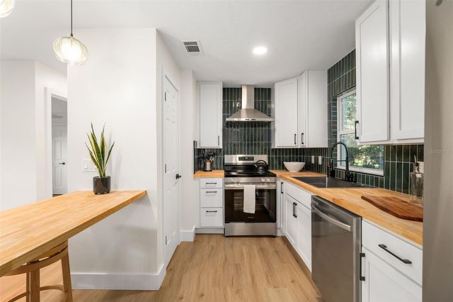 5630 NW 27TH TERRACE, Gainesville, FL 32653