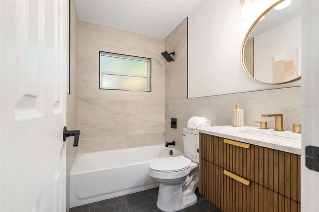 5630 NW 27TH TERRACE, Gainesville, FL 32653