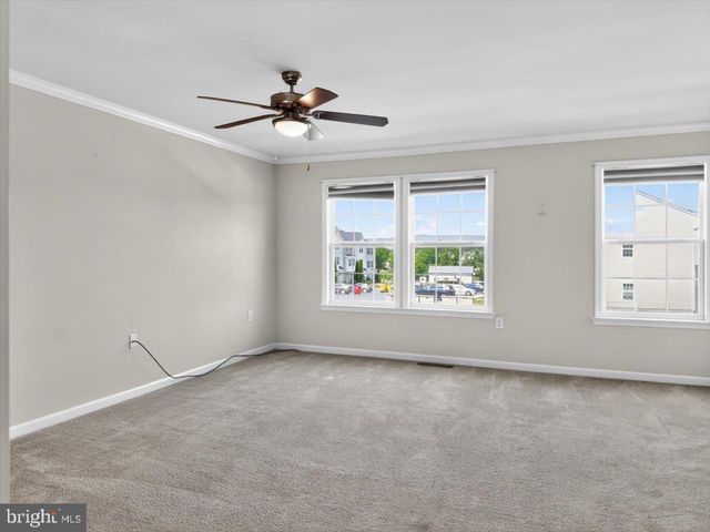 87 KENSINGTON TER, Martinsburg, WV 25405
