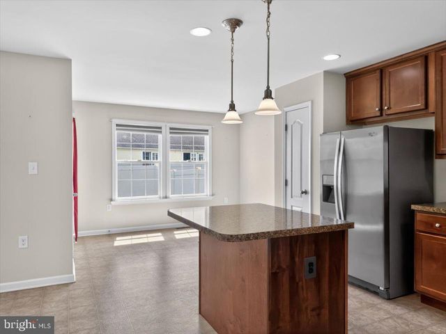 87 KENSINGTON TER, Martinsburg, WV 25405