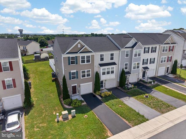87 KENSINGTON TER, Martinsburg, WV 25405