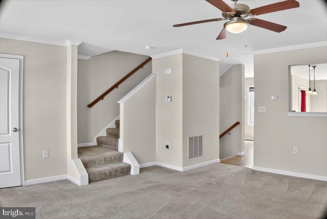 87 KENSINGTON TER, Martinsburg, WV 25405