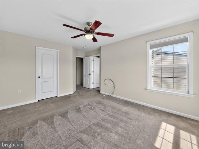 87 KENSINGTON TER, Martinsburg, WV 25405