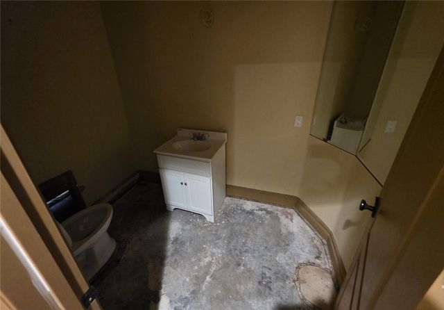 1 Shire, Laguna Hills, CA 92679