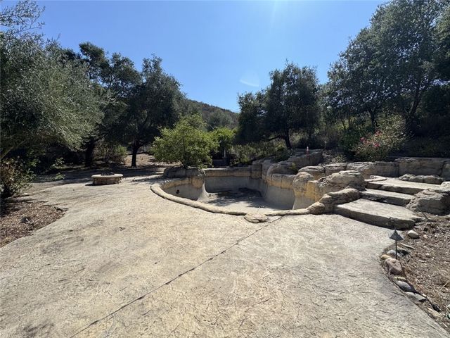 1 Shire, Laguna Hills, CA 92679