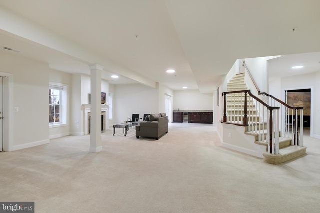 13330 DARNESTOWN RD, North Potomac, MD 20878