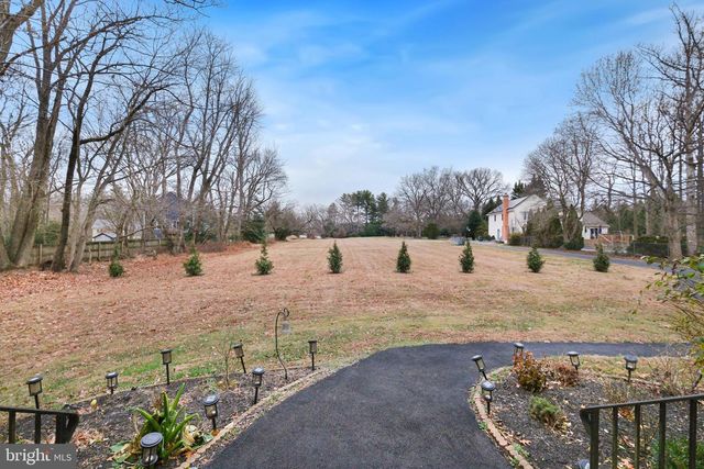 13330 DARNESTOWN RD, North Potomac, MD 20878