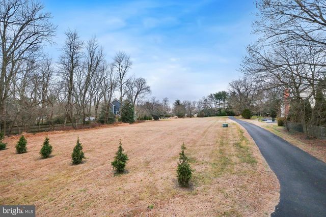 13330 DARNESTOWN RD, North Potomac, MD 20878