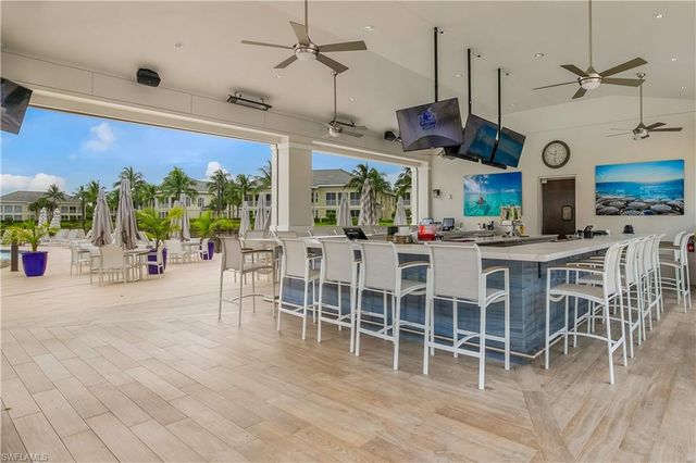 300 Dunes BLVD PH-5, Naples, FL 34110