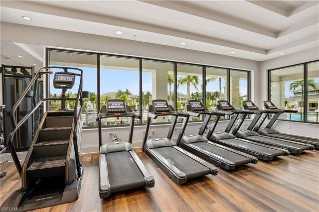 300 Dunes BLVD PH-5, Naples, FL 34110