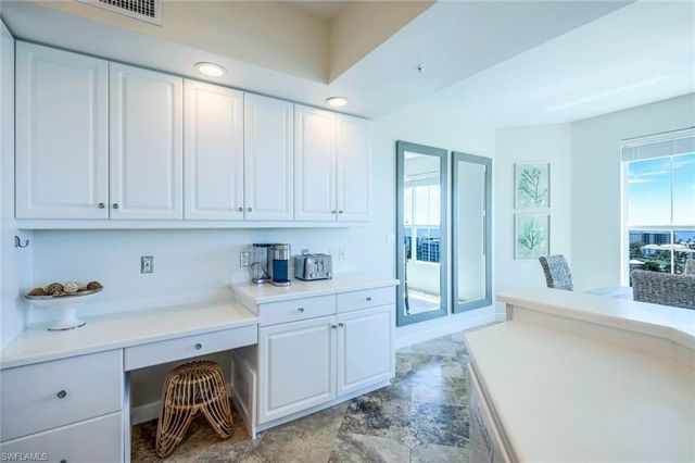 300 Dunes BLVD PH-5, Naples, FL 34110