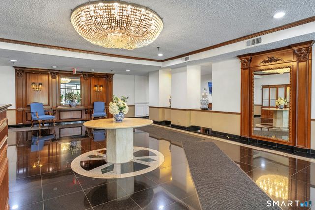 143 Hoyt Street 5L, Stamford, CT 06905