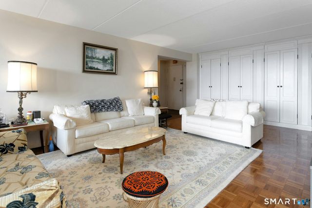 143 Hoyt Street 5L, Stamford, CT 06905