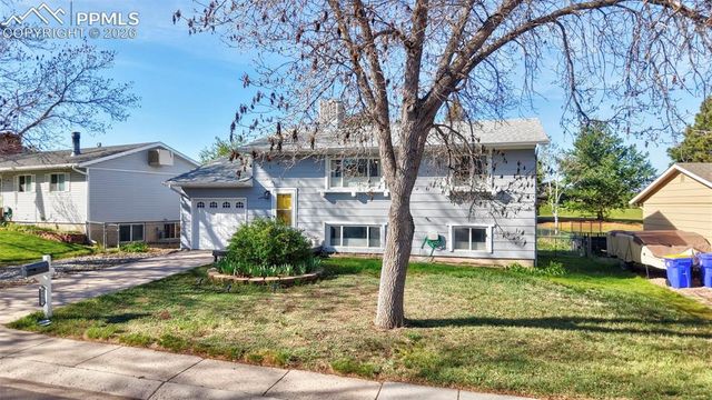4585 S Crimson Circle, Colorado Springs, CO 80917