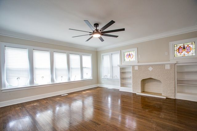 11427 S Prairie Avenue, Chicago, IL 60628
