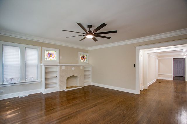 11427 S Prairie Avenue, Chicago, IL 60628