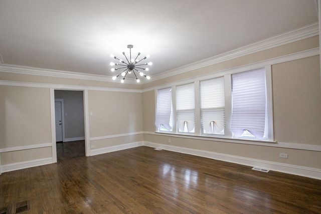 11427 S Prairie Avenue, Chicago, IL 60628