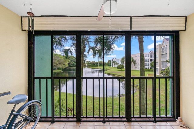 5884 Morningstar Circle 205, Delray Beach, FL 33484