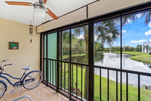 5884 Morningstar Circle 205, Delray Beach, FL 33484