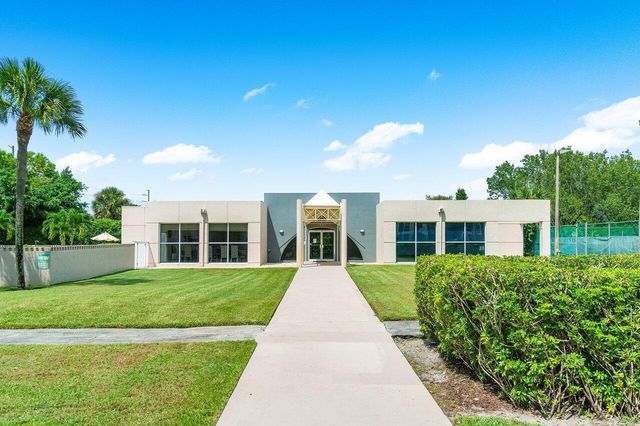 5884 Morningstar Circle 205, Delray Beach, FL 33484